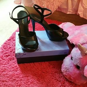 My favorite heels!♡